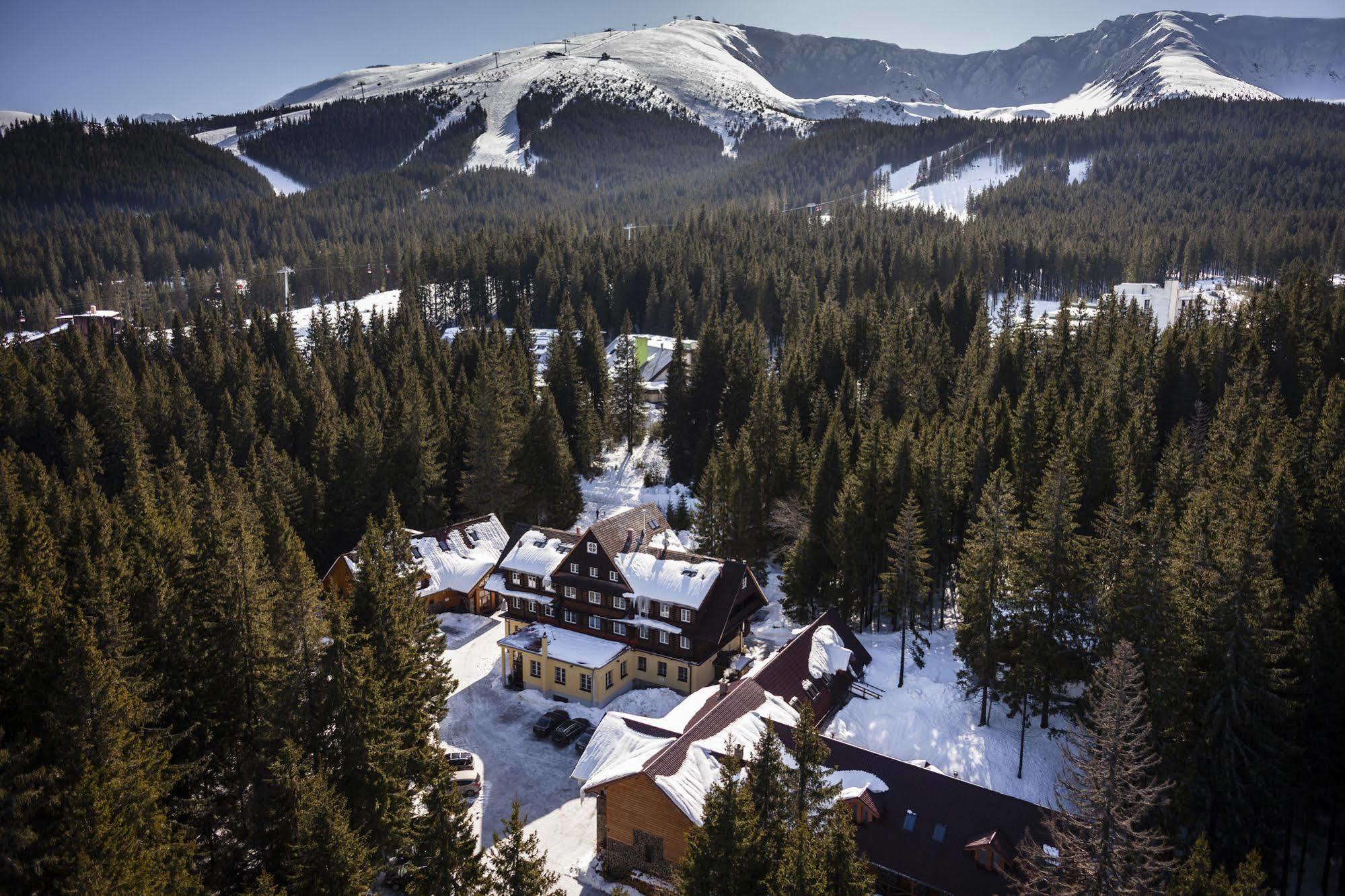 Hotel Mikulasska Chata Demänovská Dolina Buitenkant foto